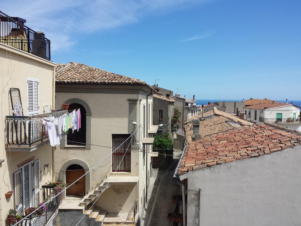 Palazzo Madeo - Residenza D'Epoca Bed & Breakfast Crosia Exterior photo