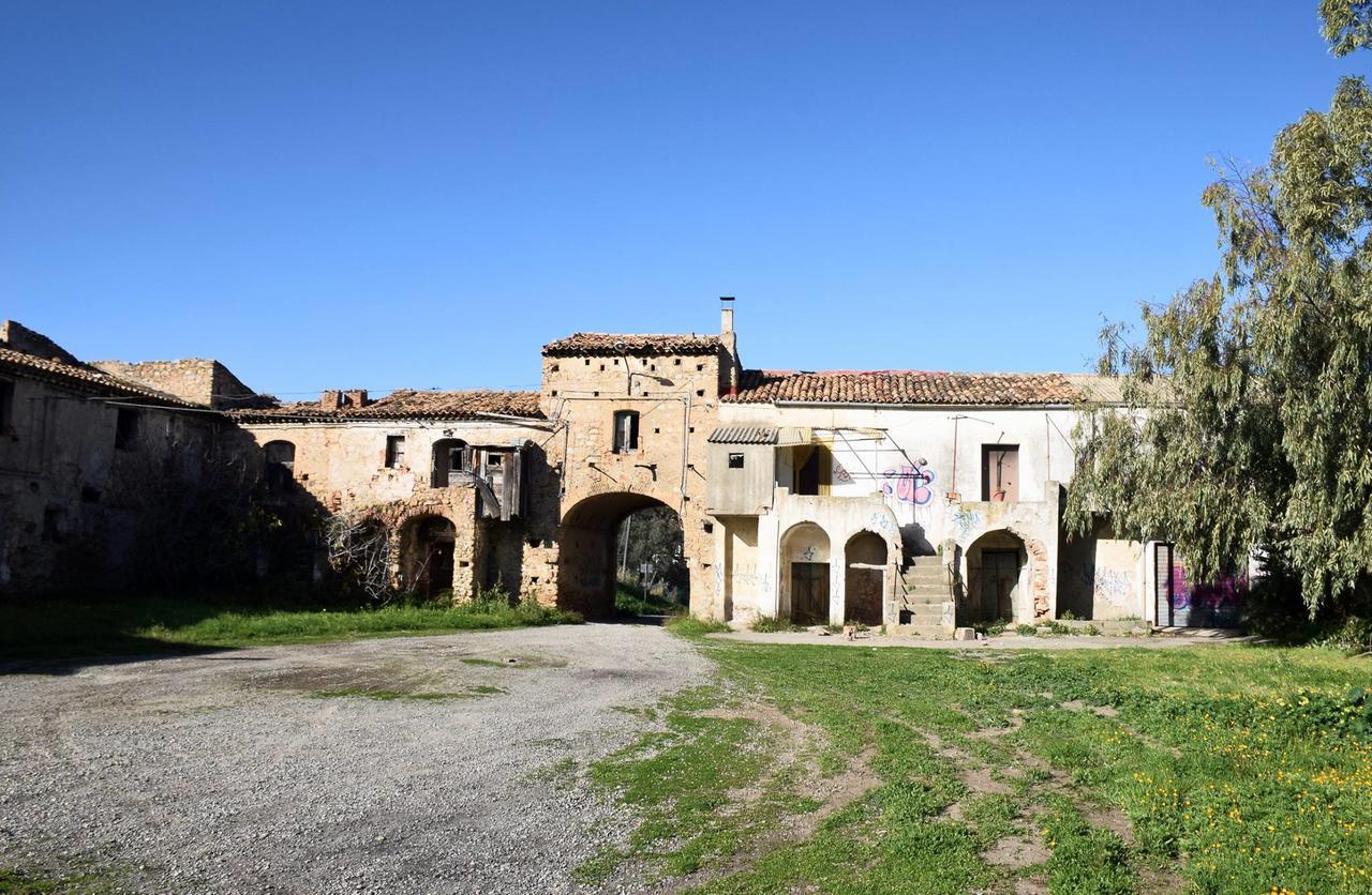Palazzo Madeo - Residenza D'Epoca Bed & Breakfast Crosia Exterior photo